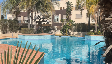 Resa Estates Ibiza for sale te koop santa Eularia beach apartment pool 2.png